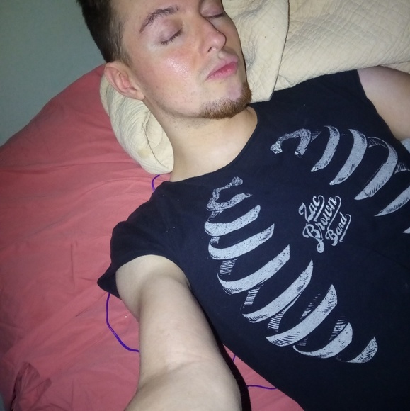 Meet your Posher, Victor - Picture 2 of 2